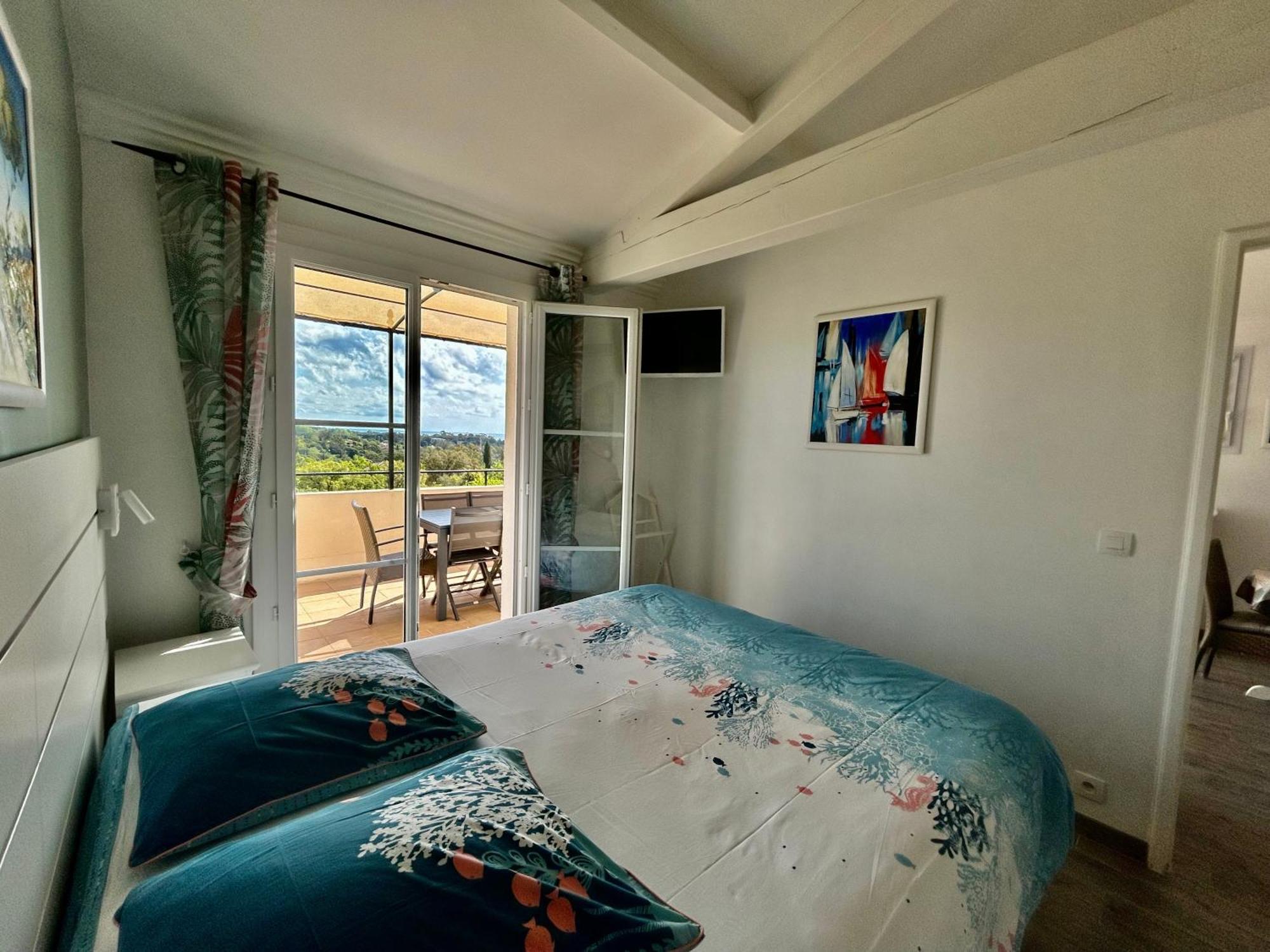 Les Restanques Vue Mer Pressoir 3131 Grimaud Kültér fotó